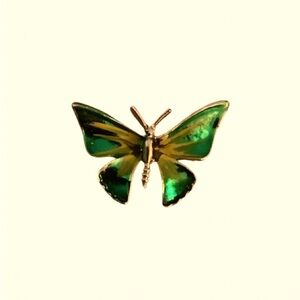 Unbranded  Gold-tone  Green Yellow Enamel  Butterfly  Small Brooch